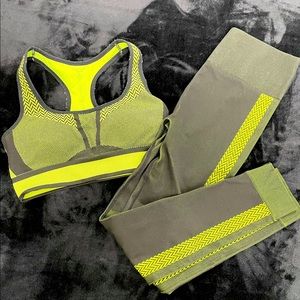 2020 fableitics set size large.